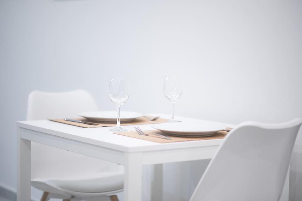 Luxury Studio With Garden Next To Acropolis 아테네 외부 사진