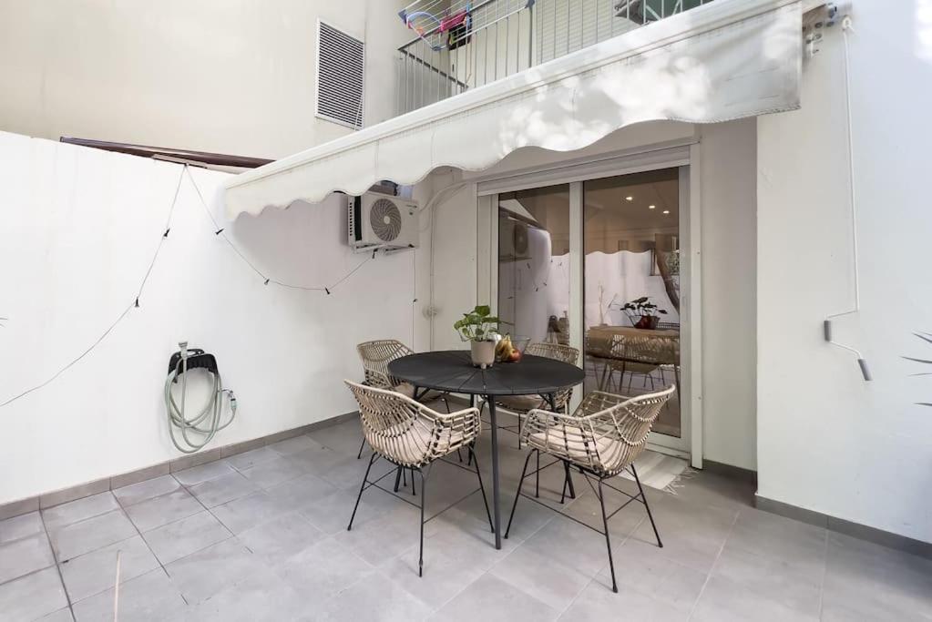 Luxury Studio With Garden Next To Acropolis 아테네 외부 사진