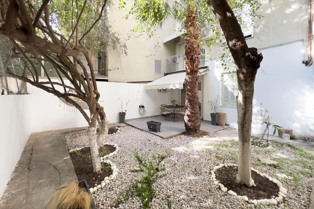 Luxury Studio With Garden Next To Acropolis 아테네 외부 사진